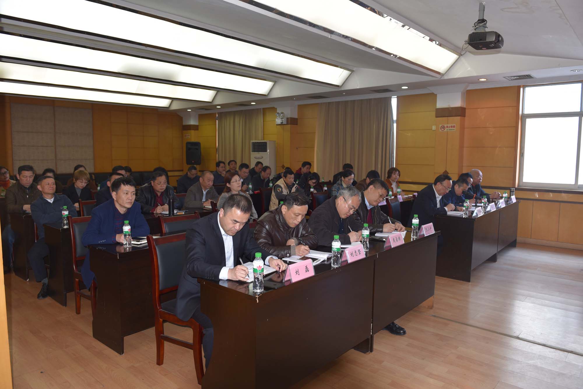 市政公用集團領導到江西長運宣布任命決定： 王曉被任命為股份公司黨委委員、黨委書記，推薦為董事、董事長（法定代表人）