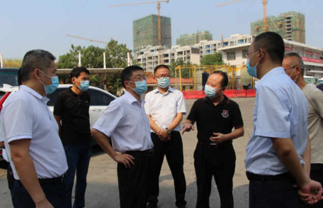 省安委會(huì)督導(dǎo)組指導(dǎo)九江汽車站安全、疫情防控工作