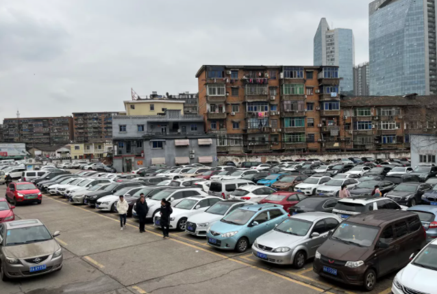 長運(yùn)物業(yè) 物業(yè)經(jīng)營分公司停車場迎來節(jié)后停車高峰潮