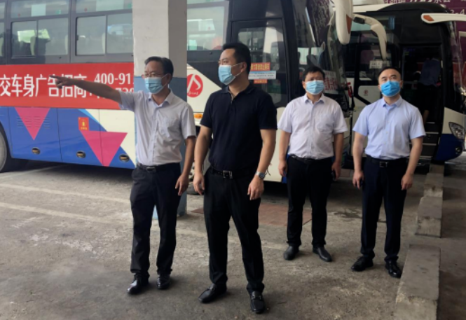 王曉一行檢查指導撫州長運安全生產(chǎn)工作