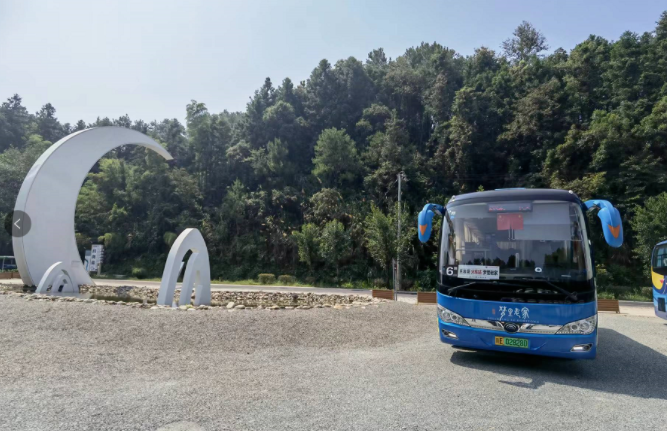 看過來，婺源公交旅游專線延伸至月亮灣景區(qū)啦！
