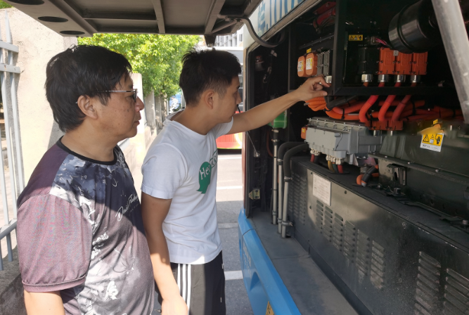 黃山長運(yùn)  黃山城際公交開展迎“國慶、二十大”安全隱患大排查