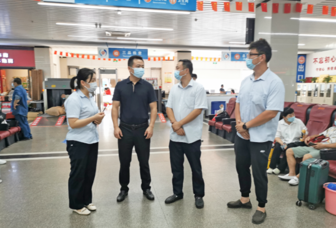 王曉深入都市城際公交、長運物業(yè)督導國慶期間安全生產(chǎn)等工作