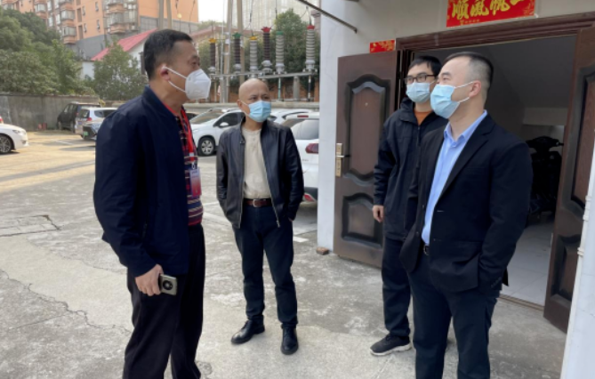 劉磊蒞臨長(zhǎng)運(yùn)出租、長(zhǎng)運(yùn)物業(yè)督導(dǎo)疫情防控工作