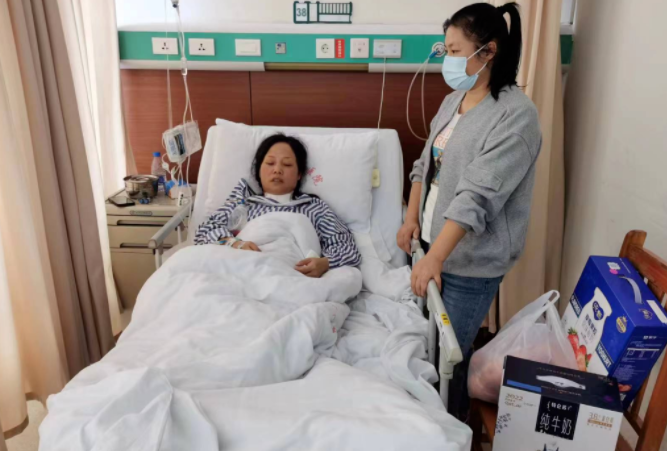 萍鄉(xiāng)長(zhǎng)運(yùn) 工會(huì)慰問(wèn)患病住院?jiǎn)T工