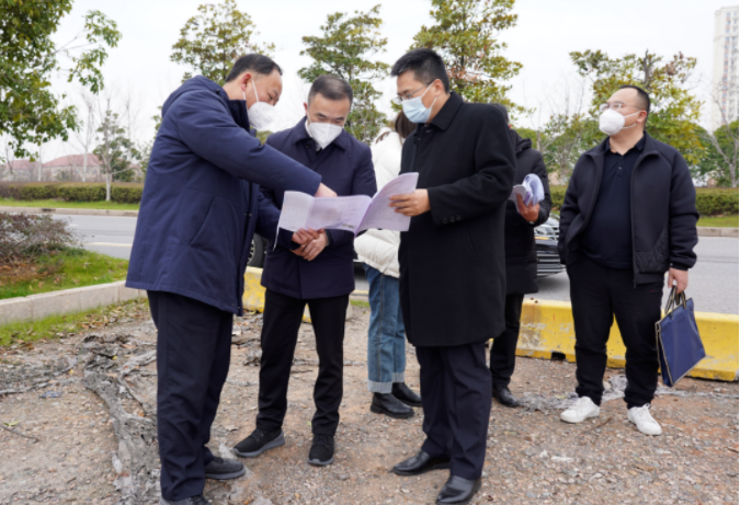 劉磊督導(dǎo)鷹潭長運(yùn)、鷹潭公交春運(yùn)工作 肖良芝陪同