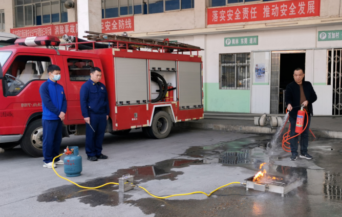 吉安長運(yùn) 萬安長運(yùn)防患未然  開展消防技能培訓(xùn)
