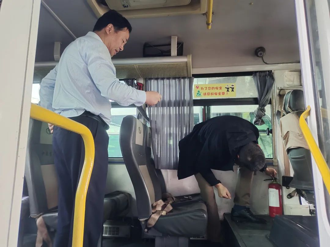 黃山長運 開展責(zé)任經(jīng)營車輛專項整治督導(dǎo)檢查