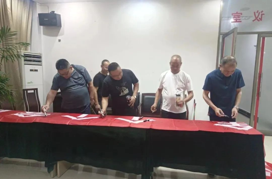 黃山長運(yùn) 開展駕駛員安全、機(jī)務(wù)培訓(xùn)會(huì)暨“安全生產(chǎn)月”部署會(huì)