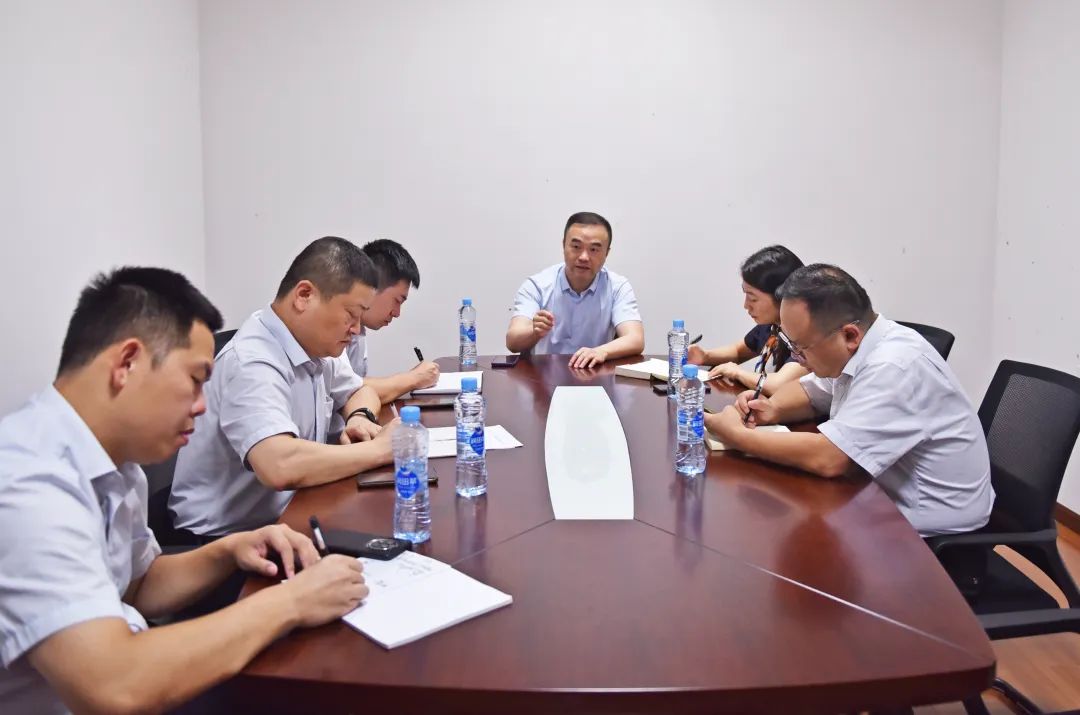 劉磊主持“國慶、中秋”兩節(jié)期間促文旅消費(fèi)活動(dòng)推進(jìn)會(huì)