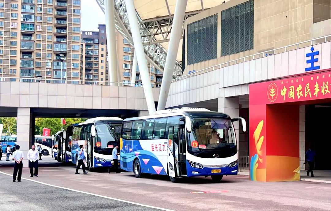 鄱陽(yáng)長(zhǎng)運(yùn):圓滿完成“豐收節(jié)”運(yùn)輸任務(wù)