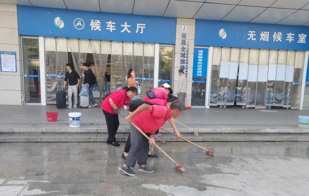 都市城際公交 積極維護(hù)站容站貌 確?!皠?chuàng)文鞏衛(wèi)”工作務(wù)實推進(jìn)