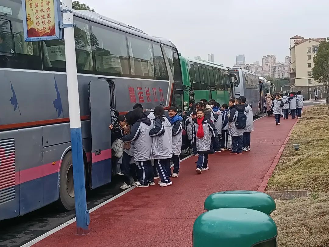 九江長運:全心護航學生觀鳥活動