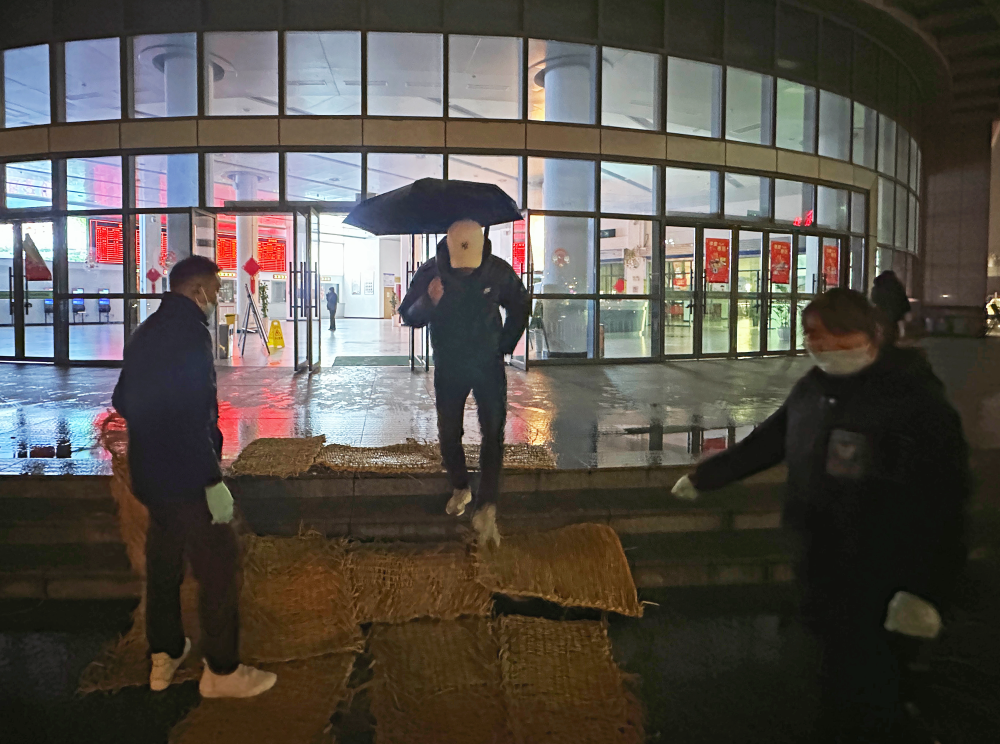 馬鞍山長(zhǎng)客：全力護(hù)航春運(yùn)回家路