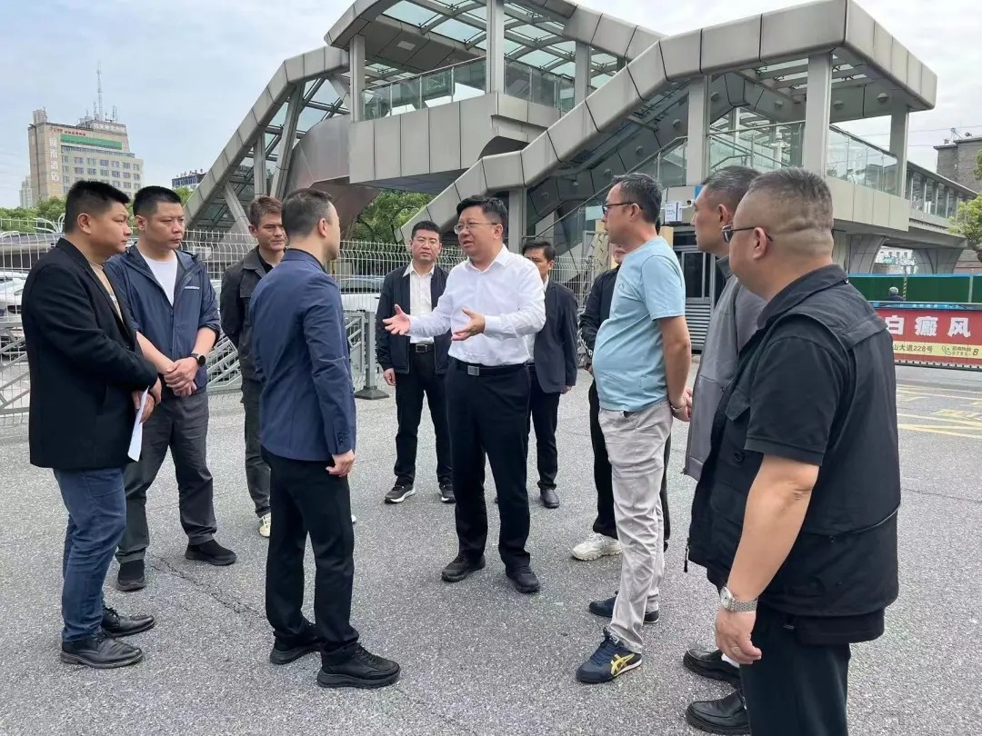 章勇督導(dǎo)徐坊客運站“五一”期間運輸工作及雨污分流工程落實情況