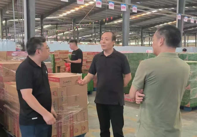 都市城際公交、大通物流 大通物流對(duì)倉(cāng)配一體化物流領(lǐng)域開(kāi)展調(diào)研學(xué)習(xí)