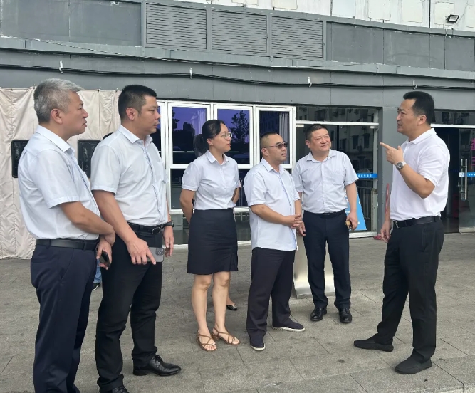 王曉督導(dǎo)都市城際公交、長(zhǎng)運(yùn)物業(yè)“雙節(jié)”準(zhǔn)備工作及生產(chǎn)運(yùn)營(yíng)情況