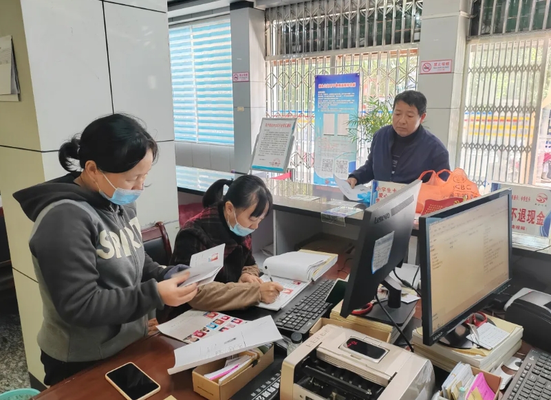 生產(chǎn)經(jīng)營(yíng) || 新余公交:愛(ài)心卡辦理工作有序推進(jìn)