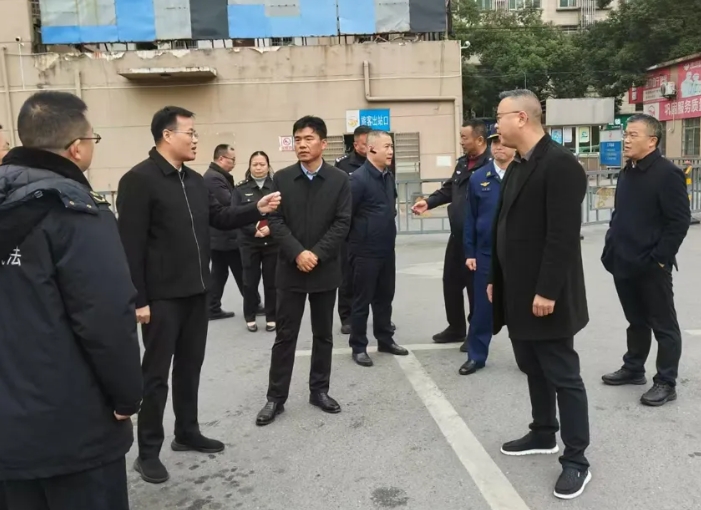 九江長運 柴桑區(qū)委領(lǐng)導(dǎo)檢查柴桑城運公司農(nóng)村客運安全生產(chǎn)工作