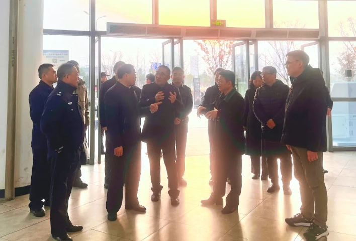 馬鞍山長客 安徽省公安廳領(lǐng)導檢查馬鞍山汽車客運站安全工作