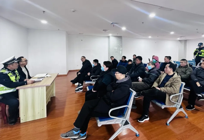 萍鄉(xiāng)長運 聯(lián)合蘆溪、上栗交警部署春運安全工作