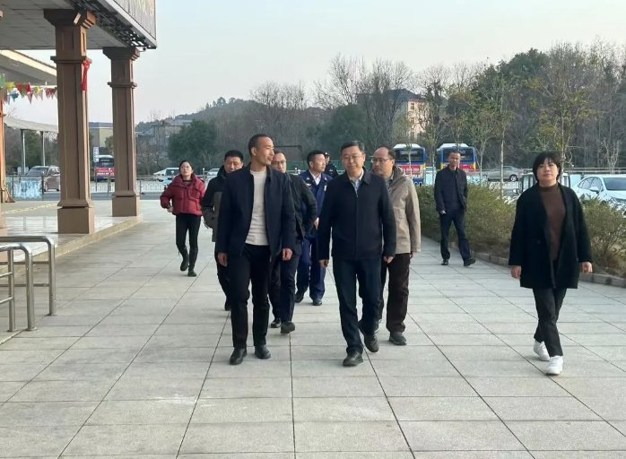 九江長運 九江市委領(lǐng)導(dǎo)督導(dǎo)都昌客運中心春運工作