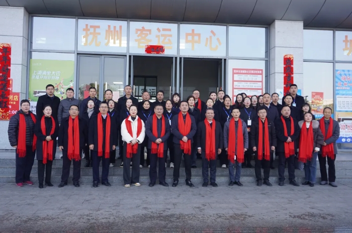 王曉一行前往撫州長運開展春節(jié)慰問