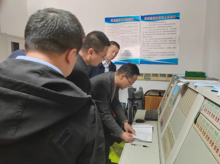 穆孫祥督導(dǎo)南昌長(zhǎng)途汽車西站安全工作