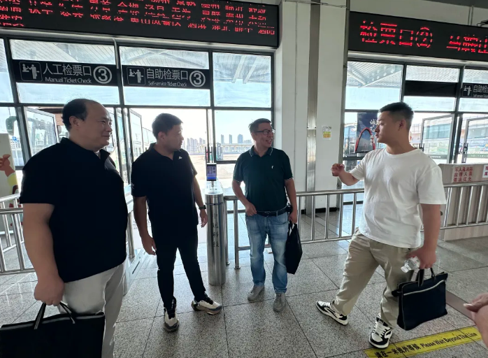 馬鞍山長客 市道路運(yùn)輸管理服務(wù)中心到馬鞍山汽車客運(yùn)站開展安全檢查