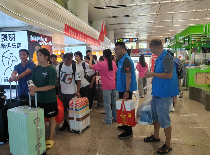 江西長(zhǎng)運(yùn)：場(chǎng)景化服務(wù)+數(shù)字化保障 助力大學(xué)新生入學(xué)