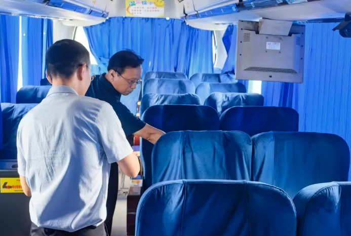 劉志堅實地督導(dǎo)“愛我英雄城 見我文明行”三年專項行動推進情況