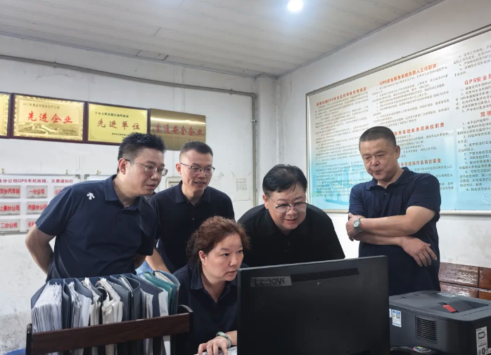 萍鄉(xiāng)市交通運輸局領(lǐng)導(dǎo)督導(dǎo)萍鄉(xiāng)長運節(jié)前安全生產(chǎn)工作