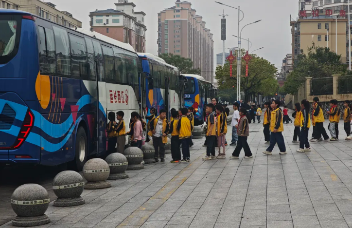 撫州長運：廣昌分公司全力保障縣第二小學研學運輸