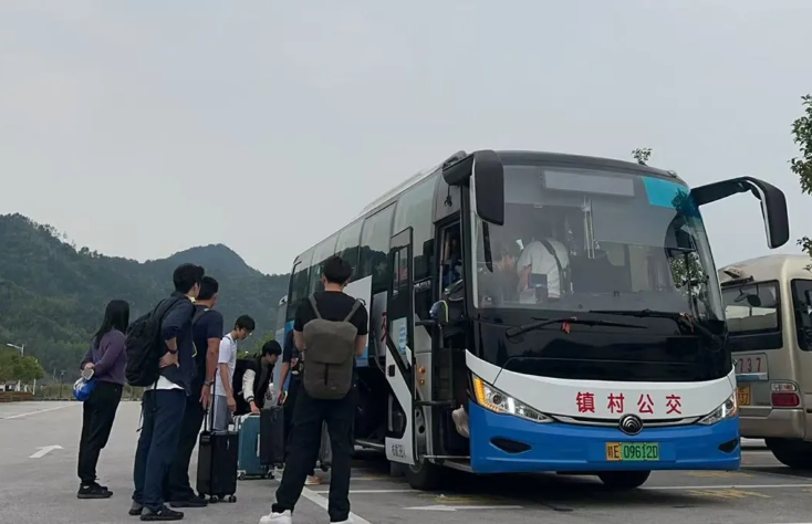 上饒汽運(yùn)：護(hù)航“鐵三”盛會 展現(xiàn)長運(yùn)擔(dān)當(dāng)